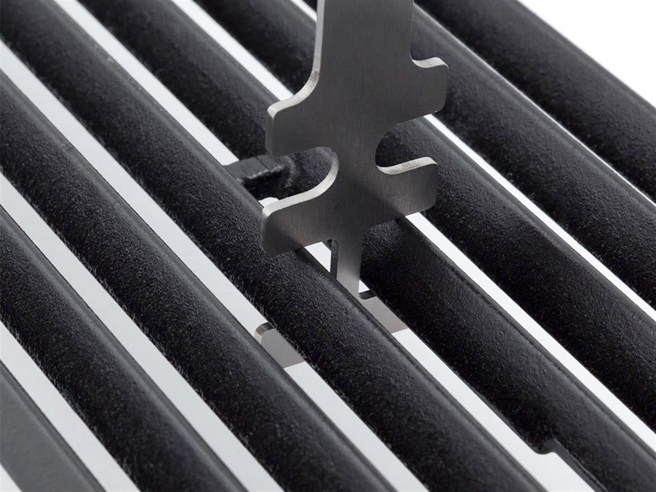 Grill Accessories: Grid Lifter - Fits Multiple Grate Styles (by Broil-King)