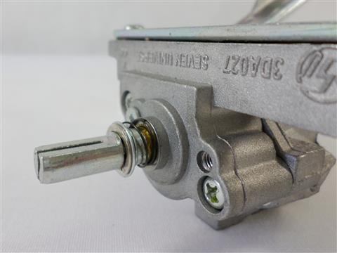Parts for Gas Valves and Manifolds Grills: Blaze® Gas Control Main Burner Valve & Ignitor - Traditional Models